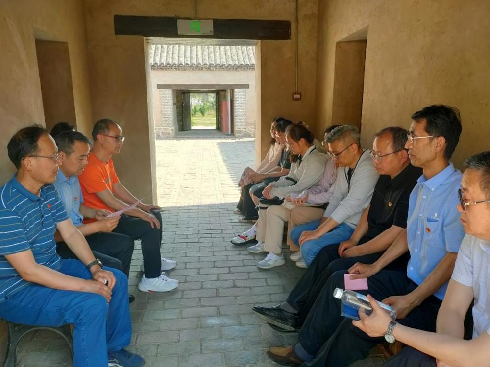 ef39ca61a81642ff818004576ec12298.jpg ef39ca61a81642ff818004576ec12298.jpg