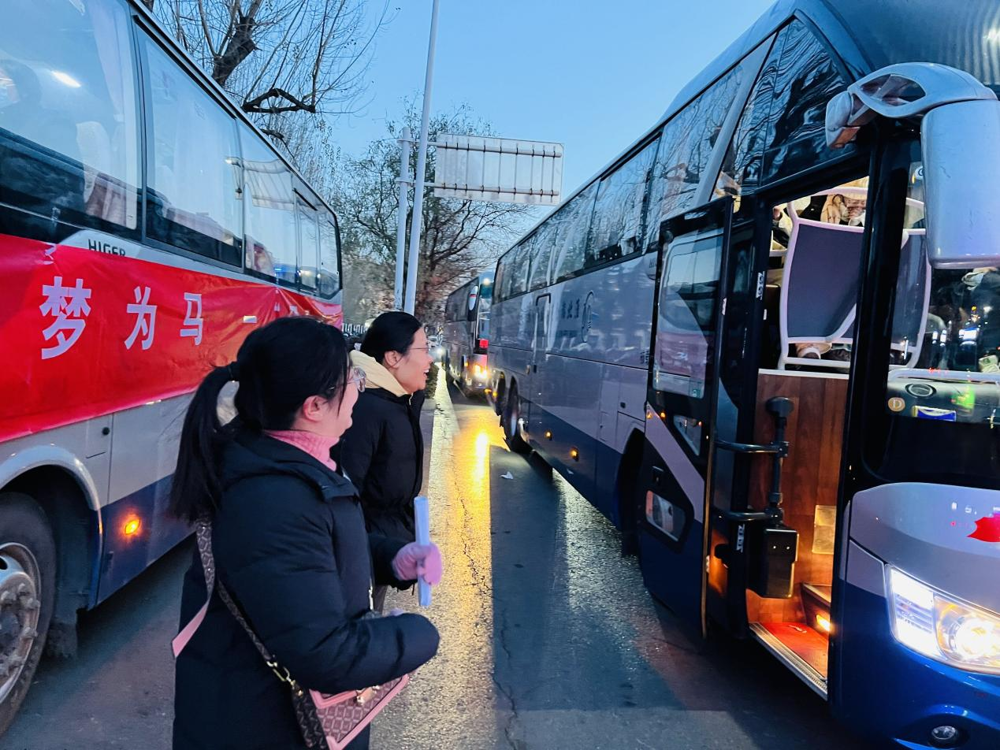 d1c176cb4f9a4258aca418113bbde71e.png d1c176cb4f9a4258aca418113bbde71e.png