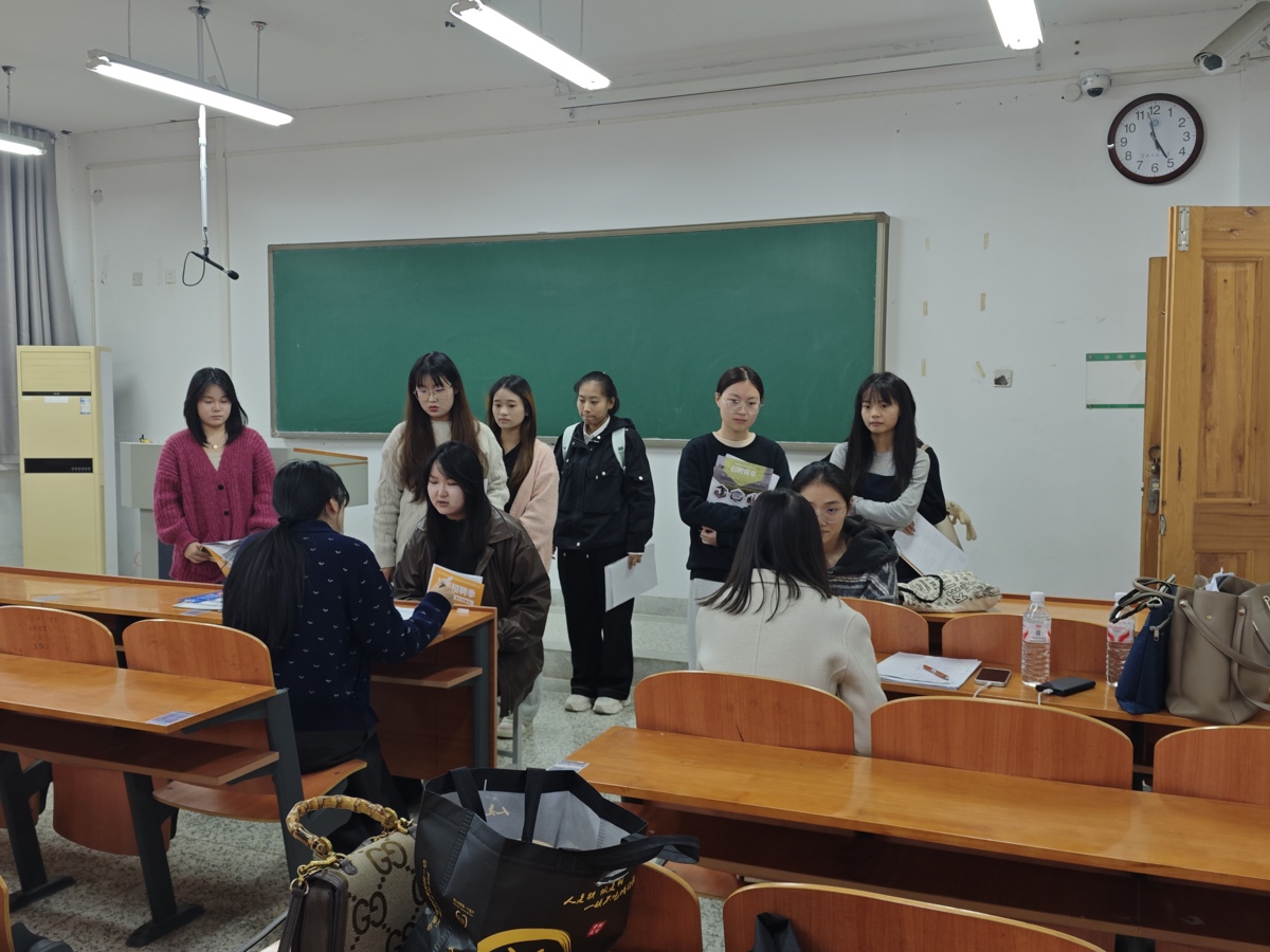 d32e3379bc4e4bb3b59bd43f0f61d72b.jpg d32e3379bc4e4bb3b59bd43f0f61d72b.jpg