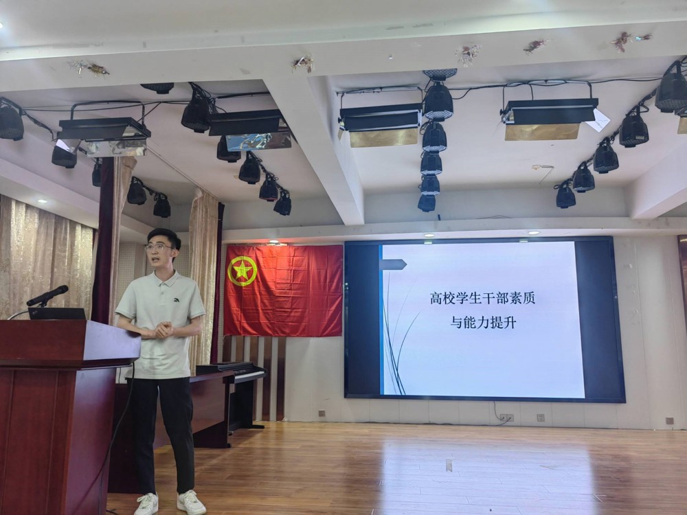 f2582e7b5d0049eb954b484bc0e18f39.jpg f2582e7b5d0049eb954b484bc0e18f39.jpg