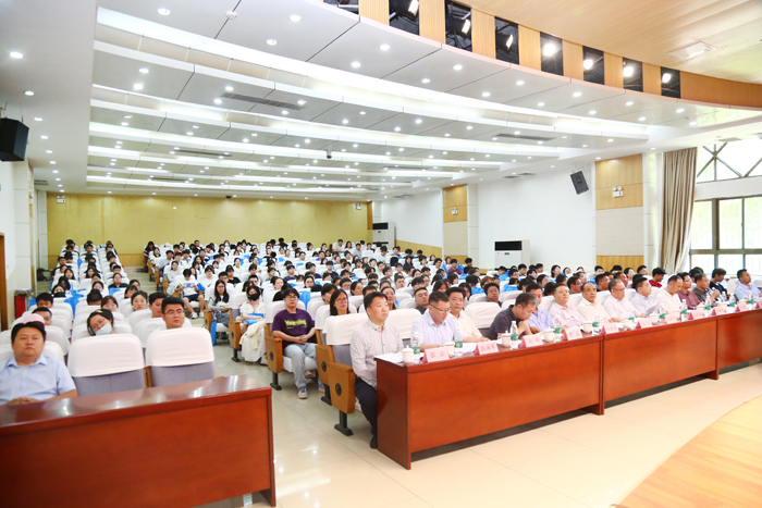 88e560cc356645a88f88df5f31372e33.jpg 88e560cc356645a88f88df5f31372e33.jpg