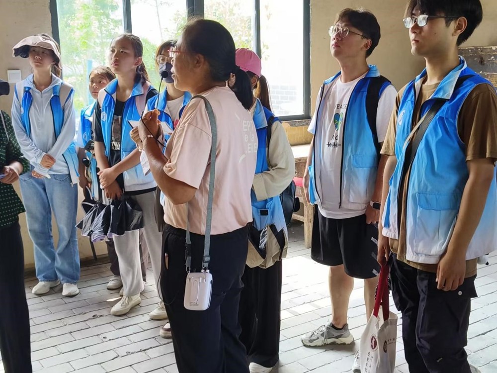 85bb7520df144281ada109bed9e558f3.jpg 85bb7520df144281ada109bed9e558f3.jpg