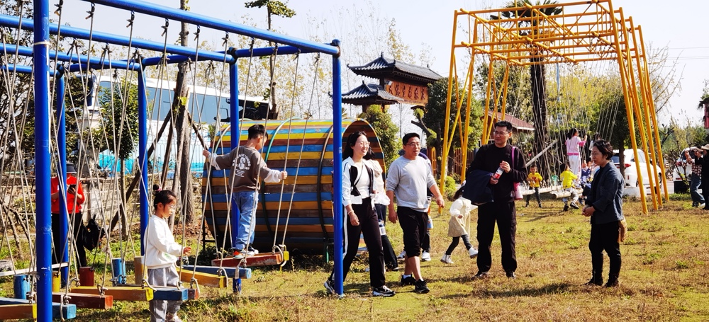 ff80b3b4b8c54d9bb5cb628d6d3a003e.jpg ff80b3b4b8c54d9bb5cb628d6d3a003e.jpg