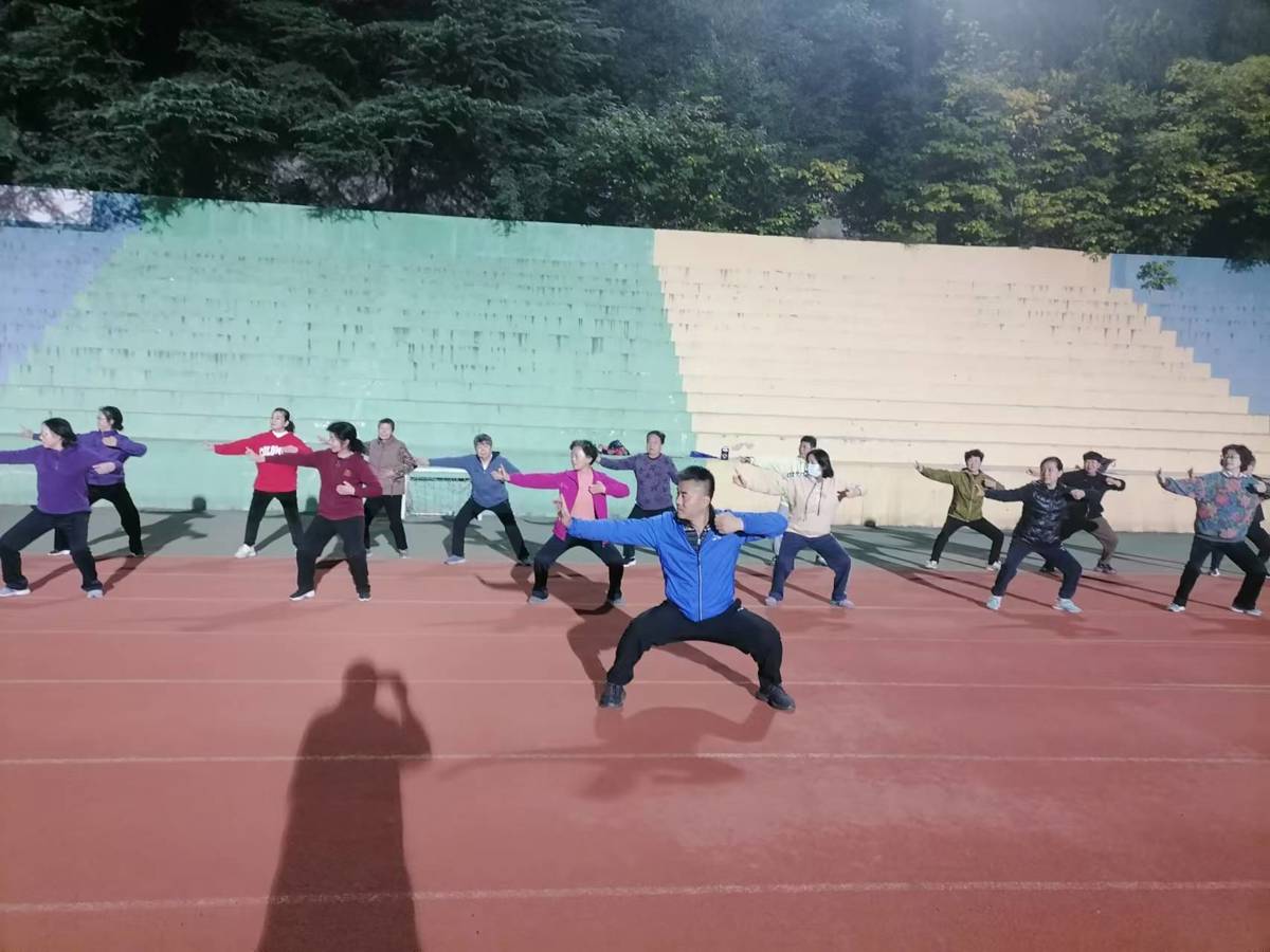 02e71c0baeb04f4eaff8d4ba2e675e1f.jpg 02e71c0baeb04f4eaff8d4ba2e675e1f.jpg