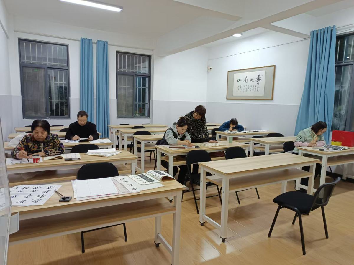 b8187bf68f5d4c32a1a569085cdb9bac.jpg b8187bf68f5d4c32a1a569085cdb9bac.jpg