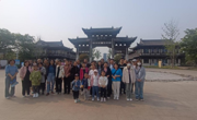 文学院工会组织开展春游踏青活动