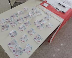 图书馆义务馆员服务中心举办“图书漂流活动”